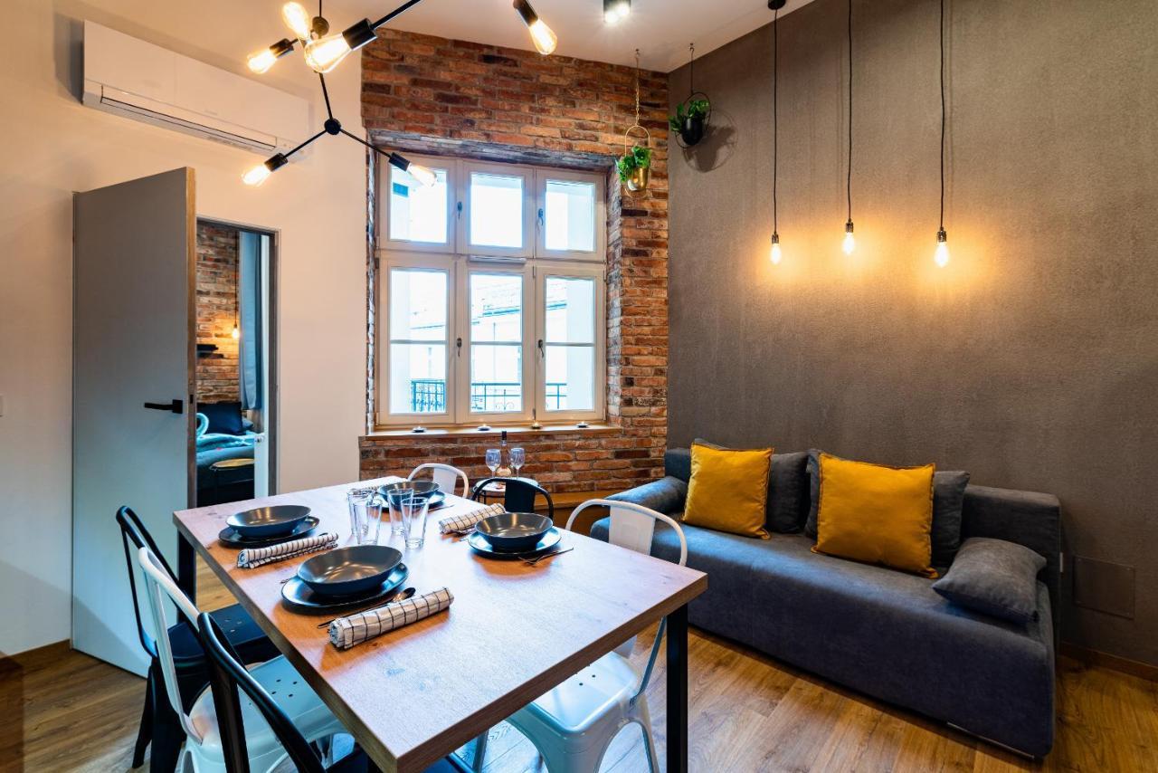 Large 75 M2 Apartment For 6 Guests Next To Wawel Castle Cracovia Esterno foto
