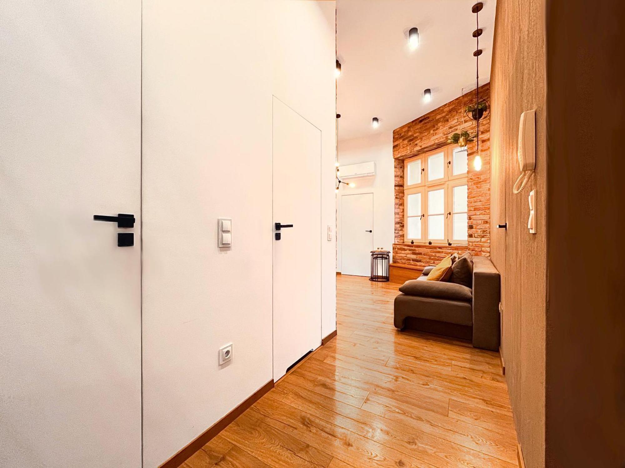 Large 75 M2 Apartment For 6 Guests Next To Wawel Castle Cracovia Esterno foto