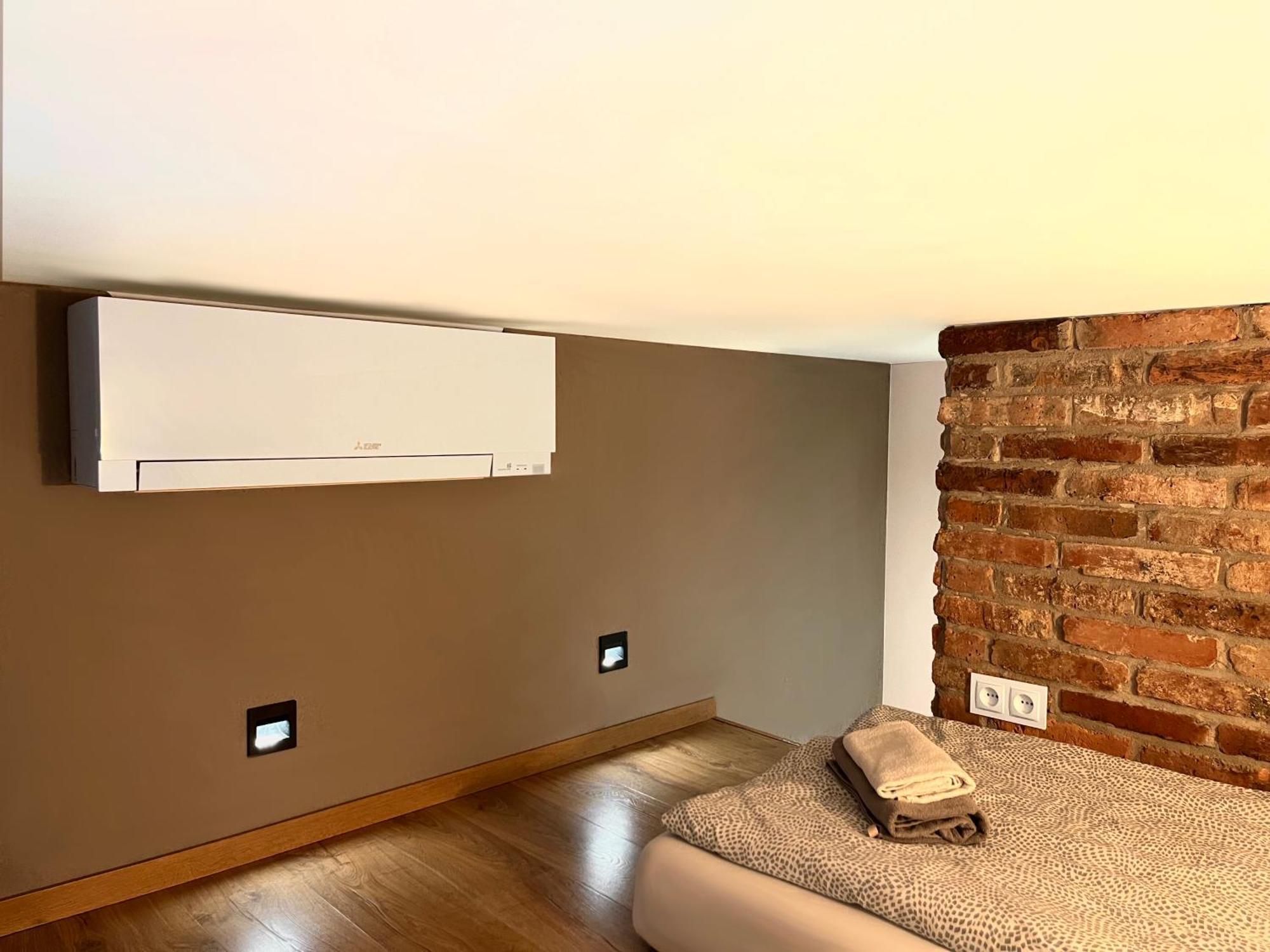 Large 75 M2 Apartment For 6 Guests Next To Wawel Castle Cracovia Esterno foto